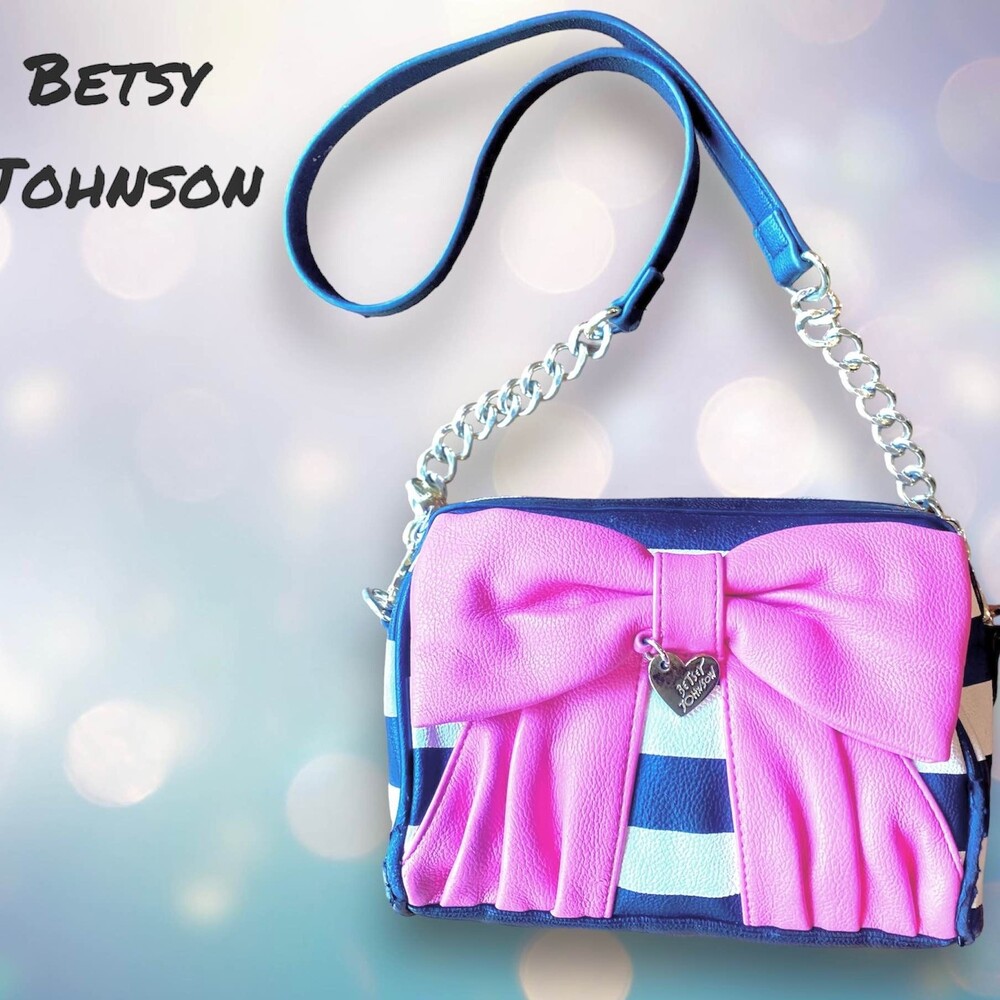Betsey Johnson Purse Pink Bow with Chain Strap